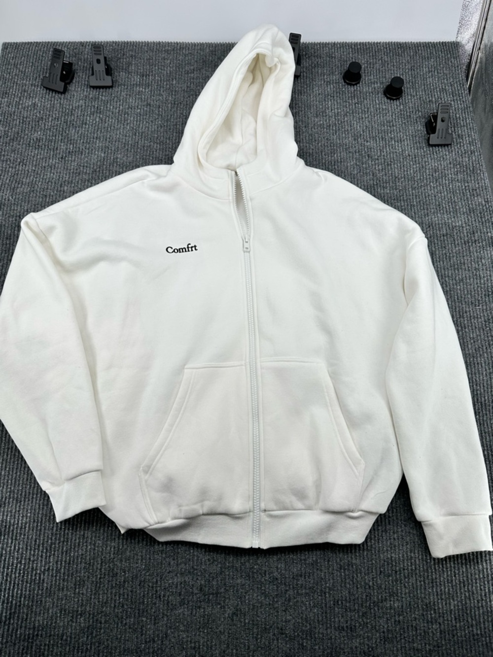 Comfrt Snow Zip-Up Hoodie XL